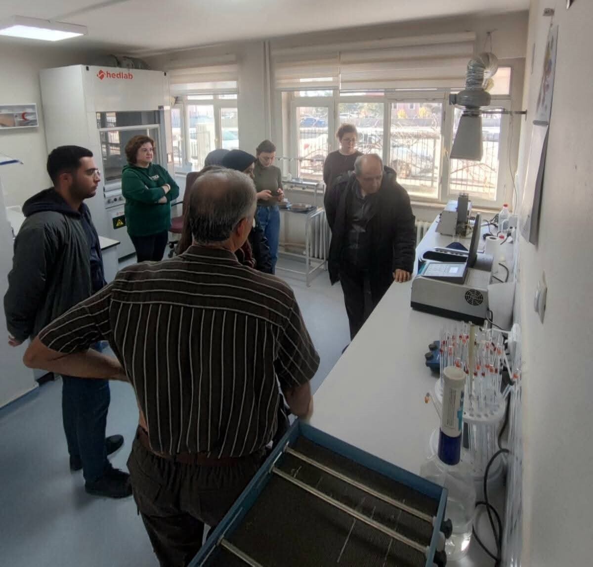 AFYONKARAHİSAR TARIM VE ORMAN MÜDÜRLÜĞÜ TOPRAK VE SULAMA SUYU ANALİZ LABORATUVARINA AFYON KOCATEPE...