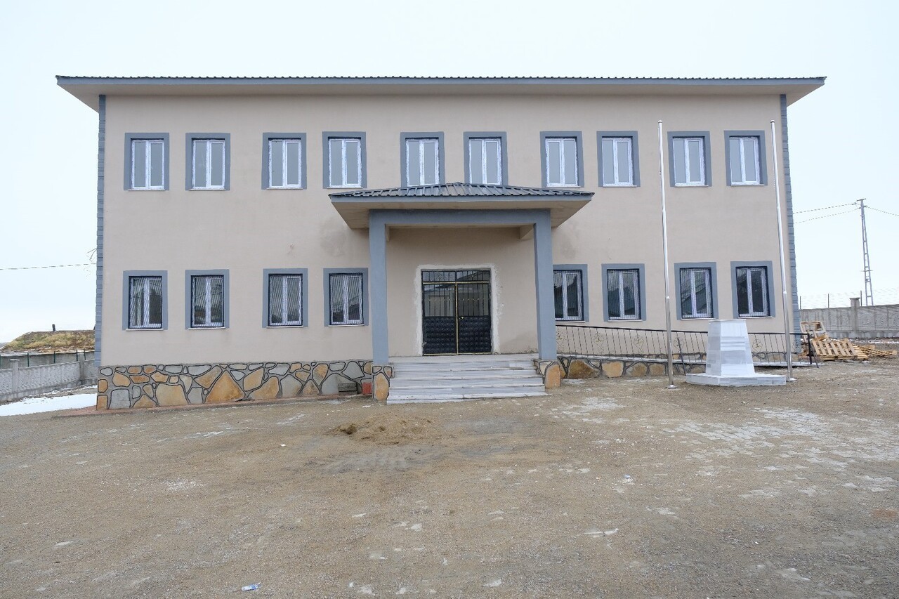 AĞRI’DA KÖY ÖĞRENCİLERİ İÇİN MODERN OKUL YAPILDI