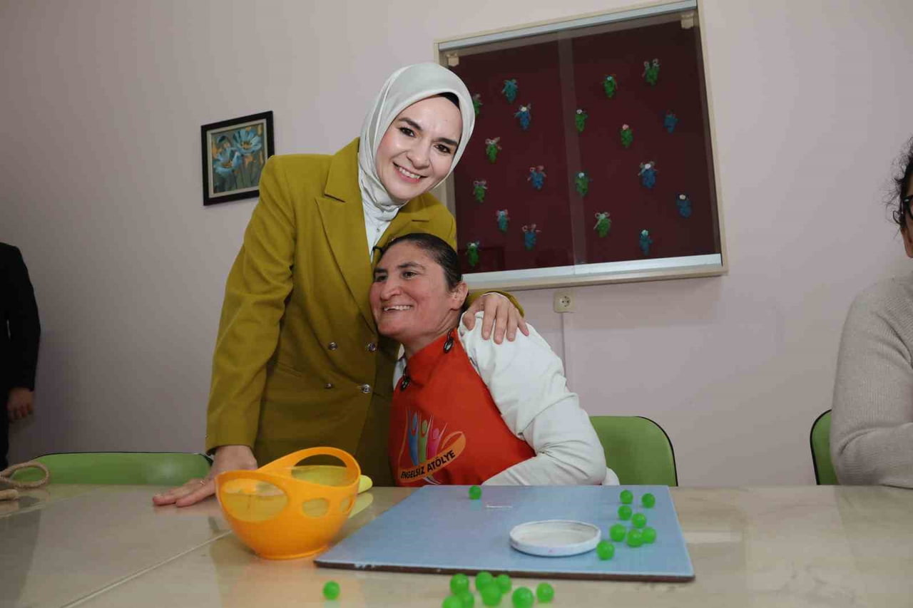 AİLE VE SOSYAL HİZMETLER BAKANI MAHİNUR ÖZDEMİR GÖKTAŞ,  KAMUDA ENGELLİ İSTİHDAMINI TAM 15 KAT...