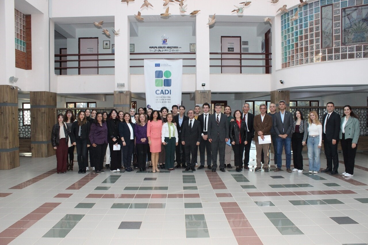 AKDENİZ ÜNİVERSİTESİ, BAKIM HİZMETLERİNDE DİJİTALLEŞME VE SÜRDÜRÜLEBİLİRLİĞİ AYNI ÇATI ALTINDA...