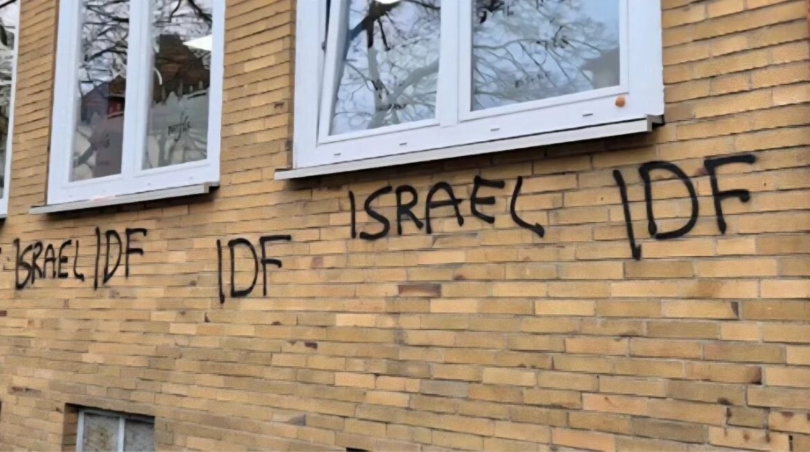 ALMANYA'NIN HANNOVER KENTİNDE DİYANET İŞLERİ TÜRK İSLAM BİRLİĞİ (DİTİB) VE İSLAM TOPLUMU MİLLİ...