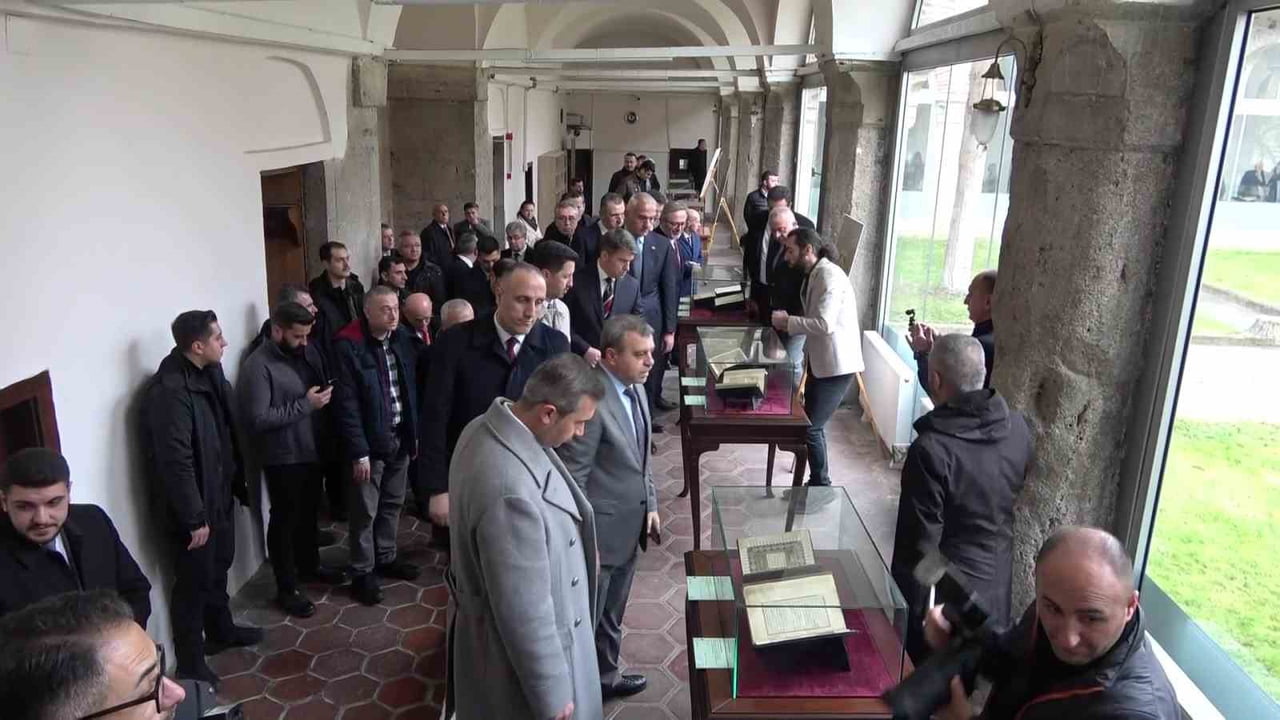 AMASYA’DA OSMANLI HAT EKOLÜNÜN KURUCUSU ŞEYH HAMDULLAH’IN VEFATININ 505. SENESİ DOLAYISIYLA...