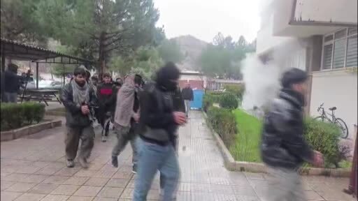 Amasya’da tırdan 42 kaçak göçmen çıktı