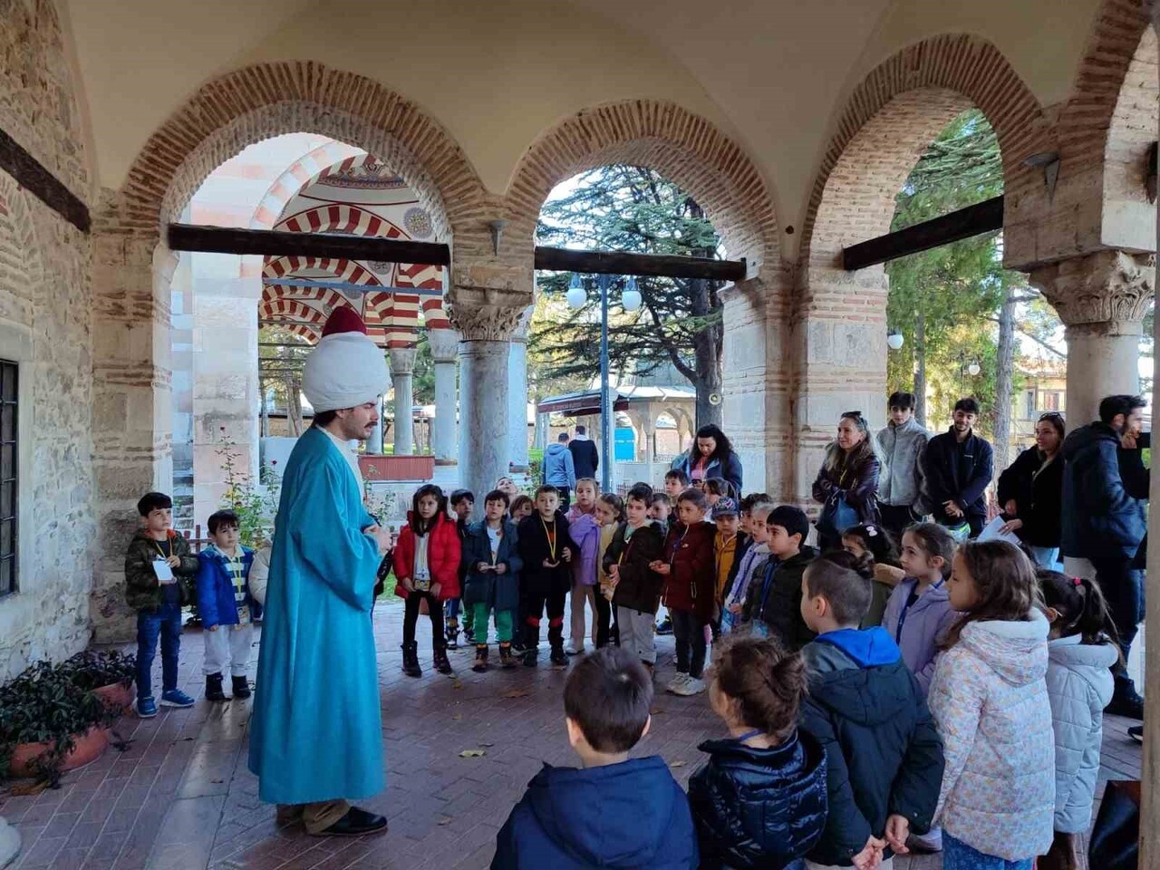 ANADOLU ÜNİVERSİTESİ TURİZM FAKÜLTESİ TURİZM REHBERLİĞİ BÖLÜMÜ İLE ODUNPAZARI BELEDİYESİ İŞ...