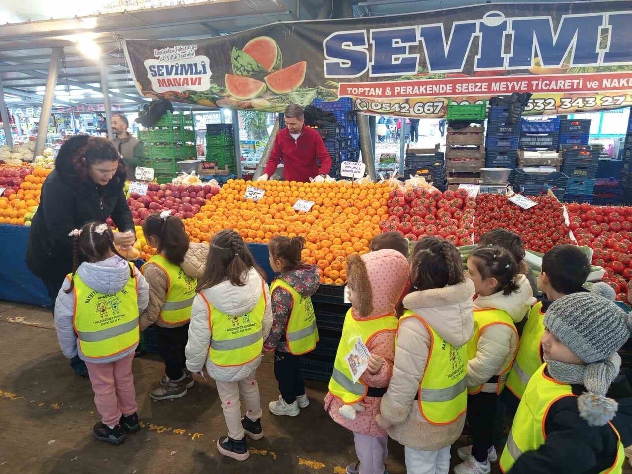 ANAOKULU ÖĞRENCİLERİNDEN YERLİ MALI HAFTASI’NA ANLAMLI ZİYARET