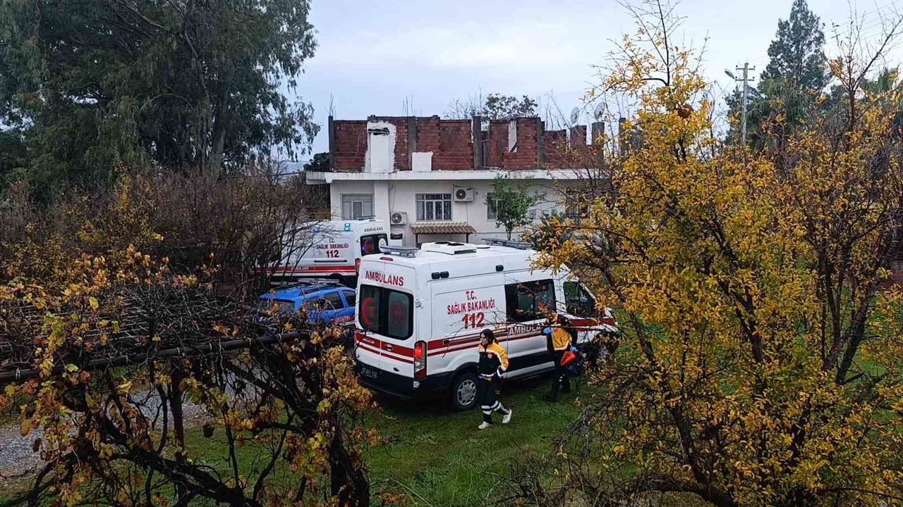 ANTALYA'NIN MANAVGAT İLÇESİNDE TARTIŞTIĞI BABASI VE YENGESİNİ TABANCAYLA VURARAK AĞIR YARALAYAN VE...