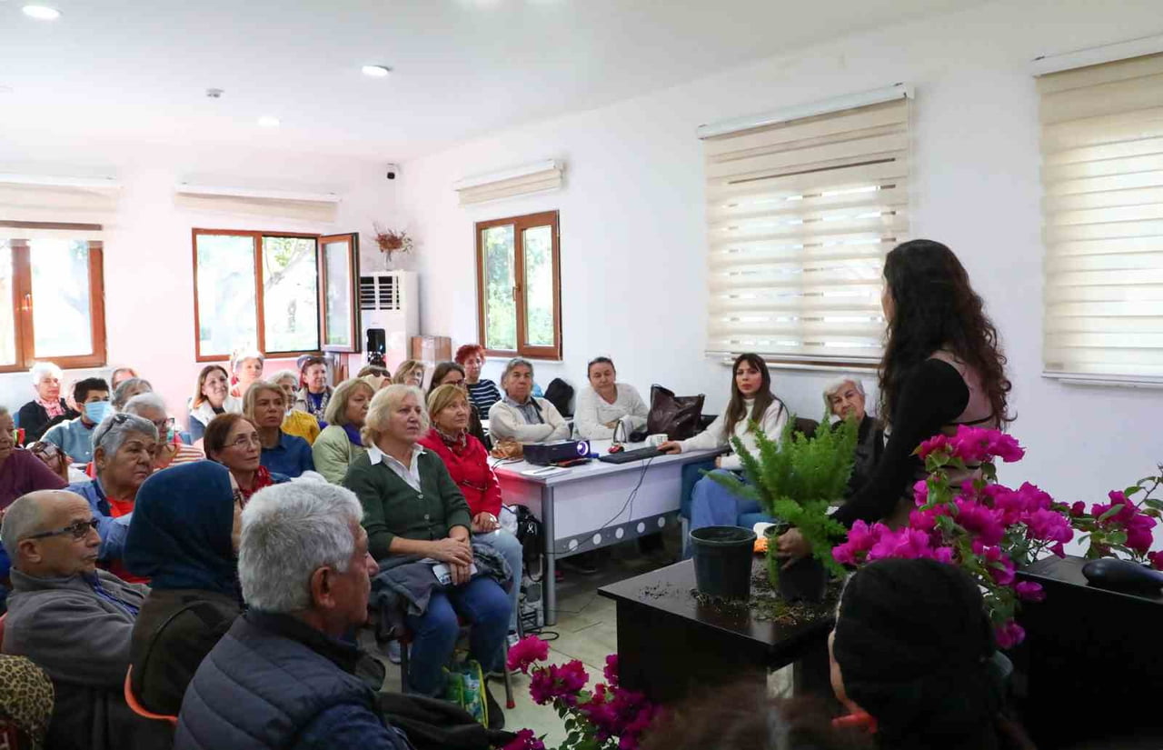 ANTALYA BÜYÜKŞEHİR BELEDİYESİ’NE BAĞLI AKTİF YAŞLI MERKEZİ’NDE YAŞ ALMIŞ BİREYLERE YÖNELİK EVDE...