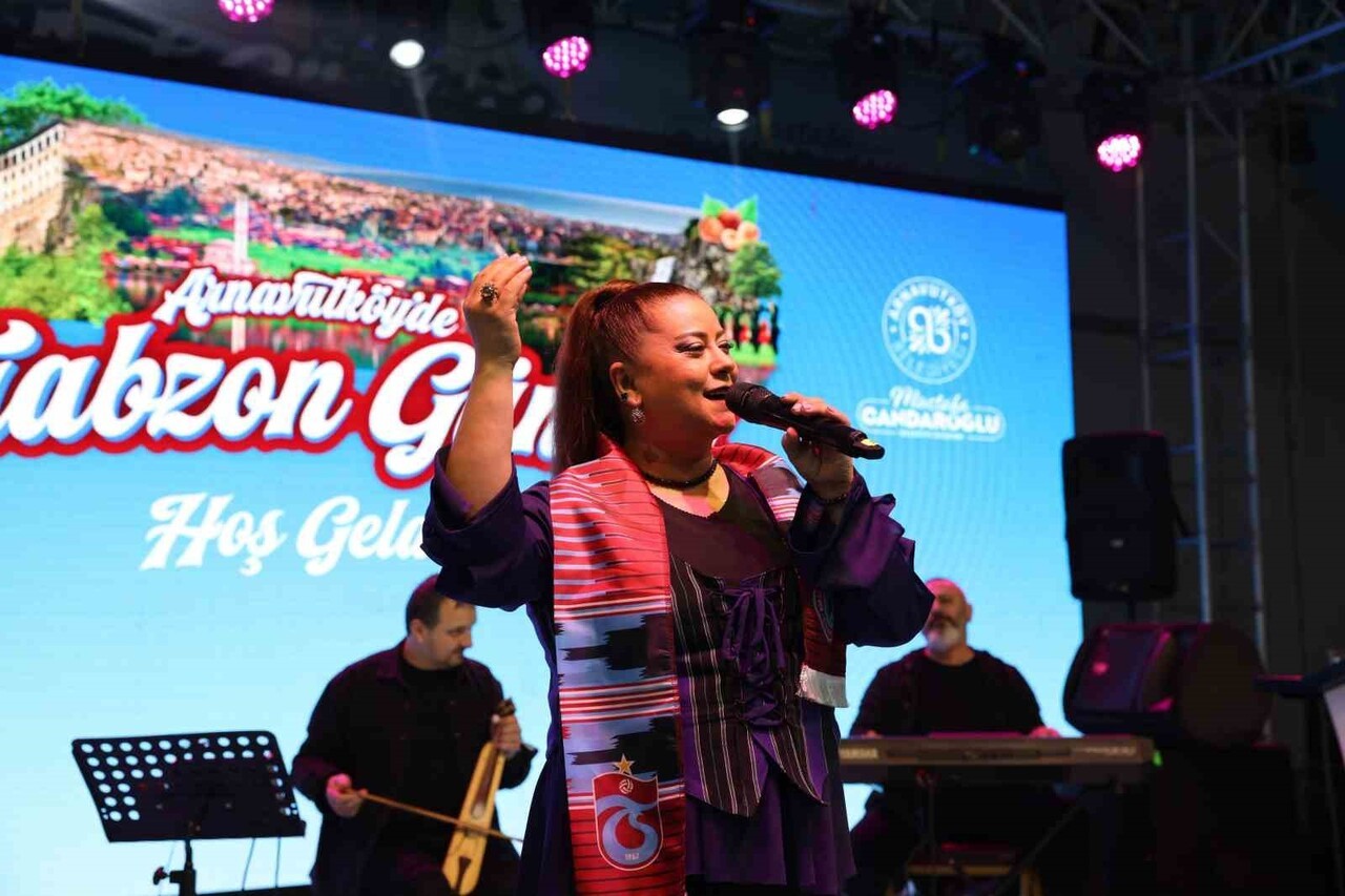 ARNAVUTKÖY BELEDİYESİ’NİN DÜZENLEDİĞİ MEMLEKET GÜNLERİ KAPSAMINDA TRABZON TANITIM GÜNLERİ...