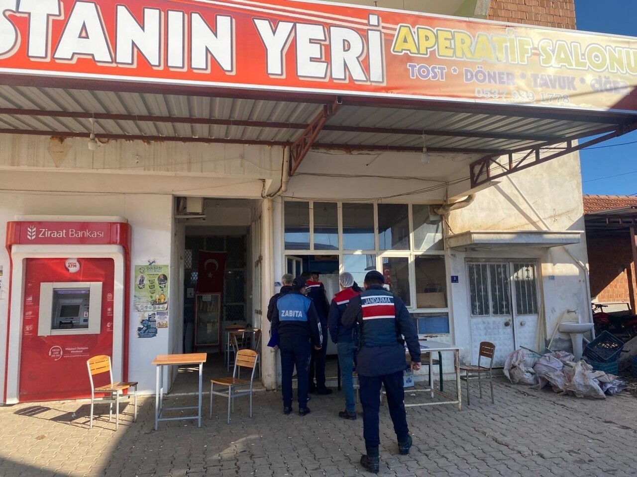 AYDIN'IN KARACASU İLÇESİNDE KAYMAKAMLIĞIN KOORDİNESİNDE SAHAYA İNEN EKİPLER, GIDA İŞLETMELERİNE...