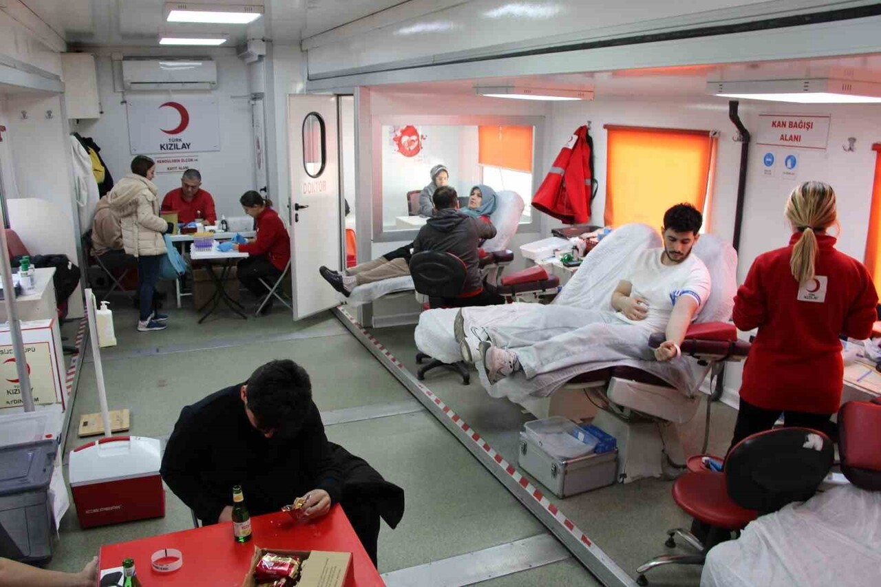 AYDIN ADNAN MENDERES ÜNİVERSİTESİ (ADÜ) TOPLUMSAL SORUMLULUK BİLİNCİYLE YÜRÜTTÜĞÜ ÇALIŞMALARINA...