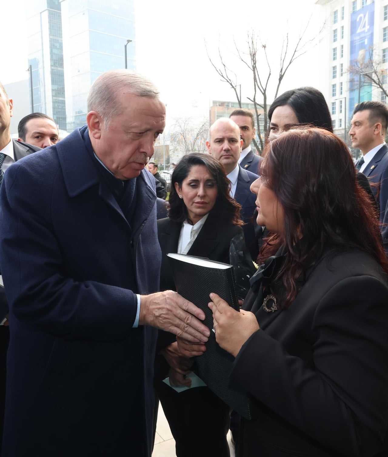 AYDIN BÜYÜKŞEHİR BELEDİYE BAŞKANI ÖZLEM ÇERÇİOĞLU, CUMHURBAŞKANI RECEP TAYYİP ERDOĞAN’IN...