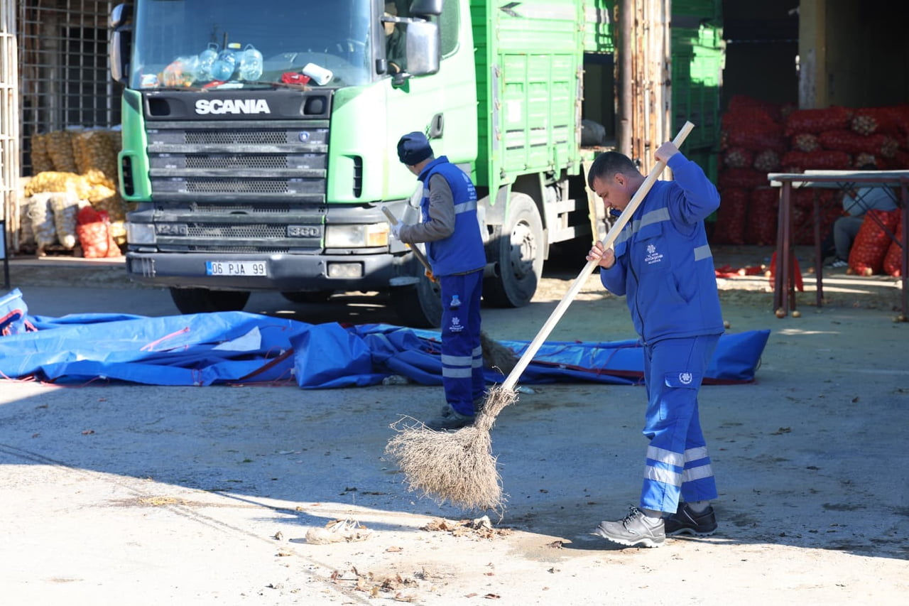 AYDIN BÜYÜKŞEHİR BELEDİYESİ TARAFINDAN KENTİN DÖRT BİR YANINDA HAYATA GEÇİRİLEN ÇALIŞMALAR DEVAM...