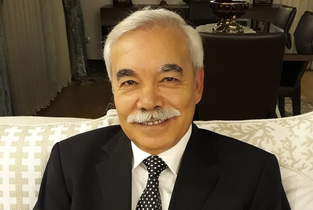 AYDIN DEVLET HASTANESİ’NDEN EMEKLİ GENEL CERRAHİ UZMANI VE ESKİ BAŞHEKİM DR. MEHMET GÜMÜŞ, BIÇAK...