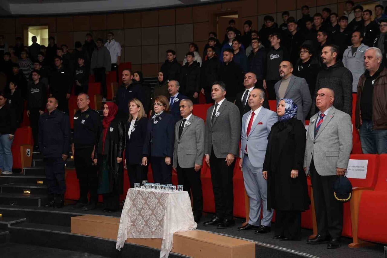 AZERBAYCAN'IN KURUCUSU MERHUM CUMHURBAŞKANI HEYDAR ALİYEV, EBEDİYETE İNTİKAL EDİŞİNİN 22. YIL...