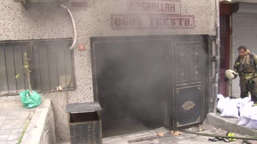 Bağcılar'da tekstil atölyesinde korkutan yangın