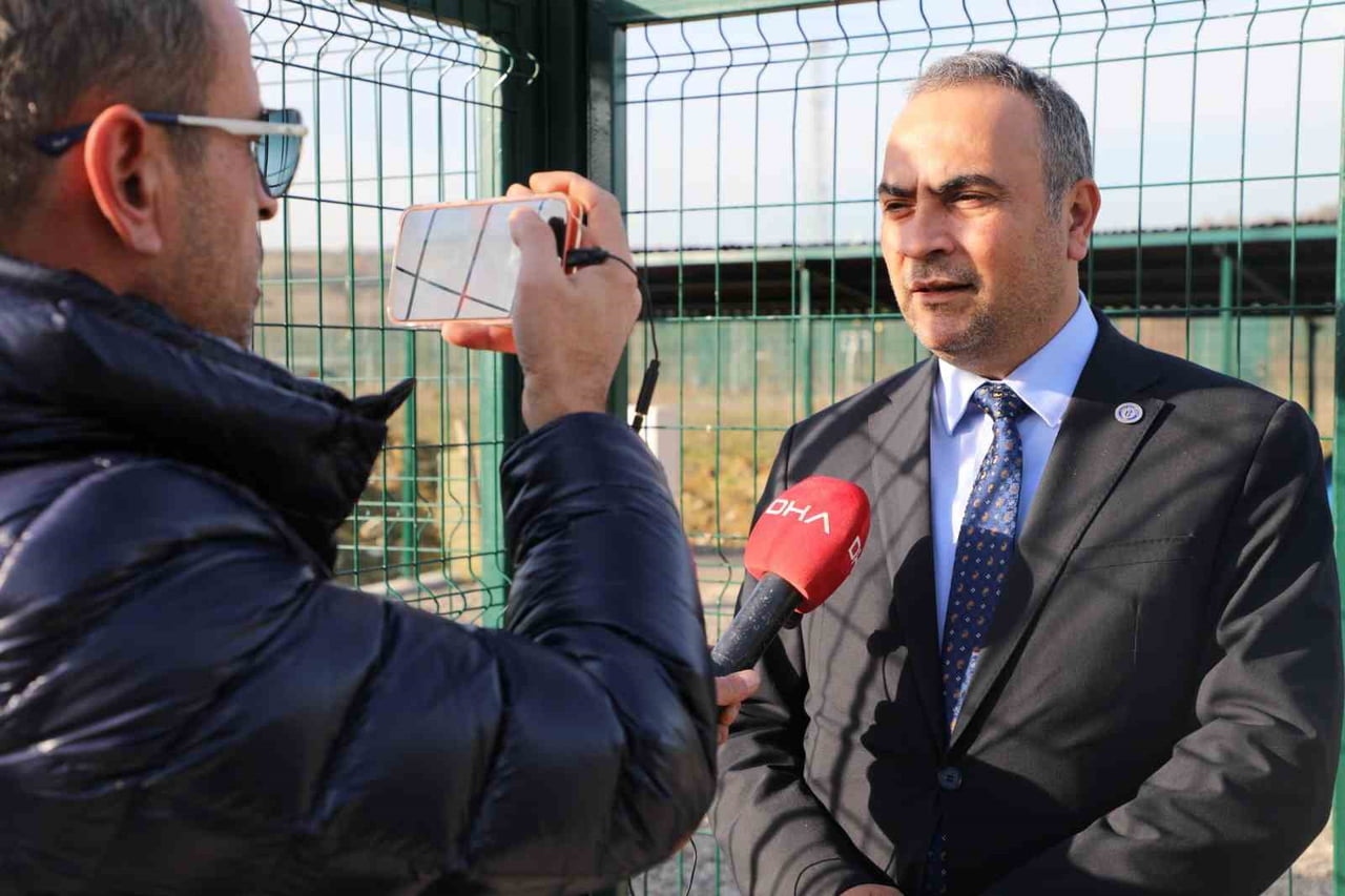 BARÜ’DE KAMPÜSTEKİ HAYVANLAR İÇİN YAŞAM MERKEZİ OLUŞTURULDU