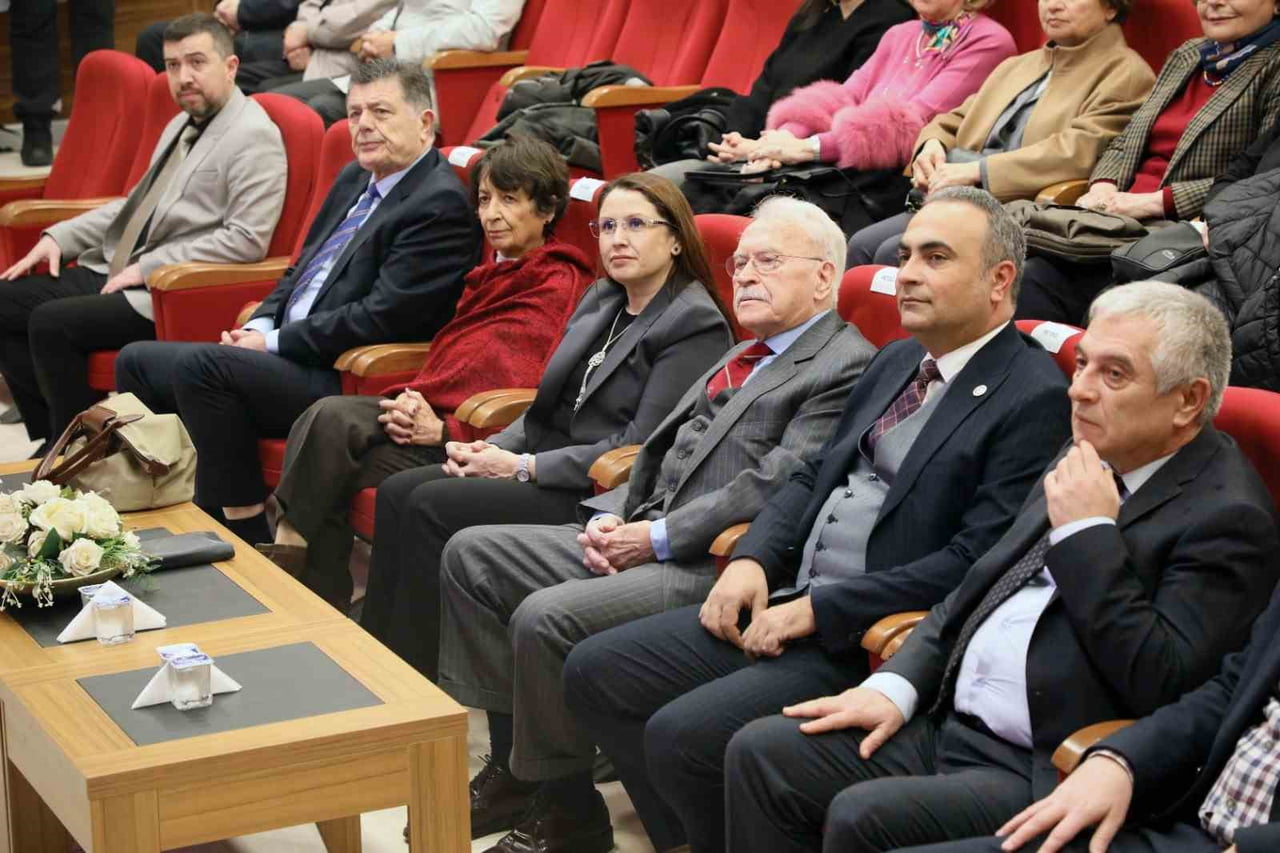 BARÜ’DE "BARTINLI BİR AKADEMİSYENİN HAYATINDAN KESİTLER" SÖYLEŞİSİ DÜZENLENDİ