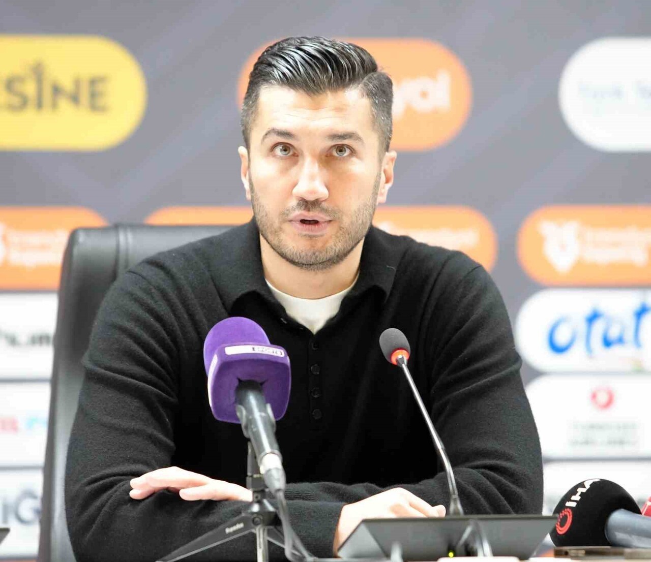 BAŞAKŞEHİR FK TEKNİK DİREKTÖRÜ NURİ ŞAHİN, SAMSUNSPOR KARŞISINDA İYİ OYNAYARAK HAK ETİKLERİ BİR...