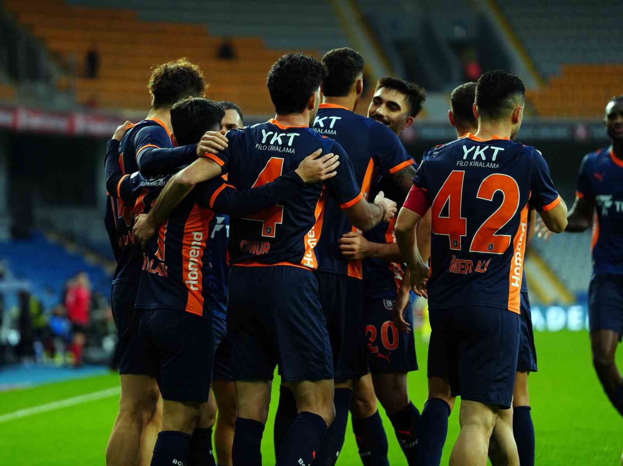 BAŞAKŞEHİR, GAZİANTEP FK KARŞISINDA ATTIĞI 5 GOLLE SEZONUN EN YÜKSEK GOL SAYISINA ULAŞTIĞI MAÇI...