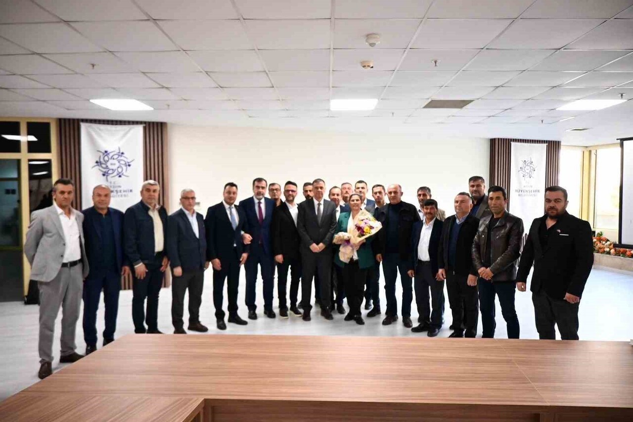 BAŞKAN ÇERÇİOĞLU, YENİPAZAR’DA MUHTARLARLA BİR ARAYA GELDİ