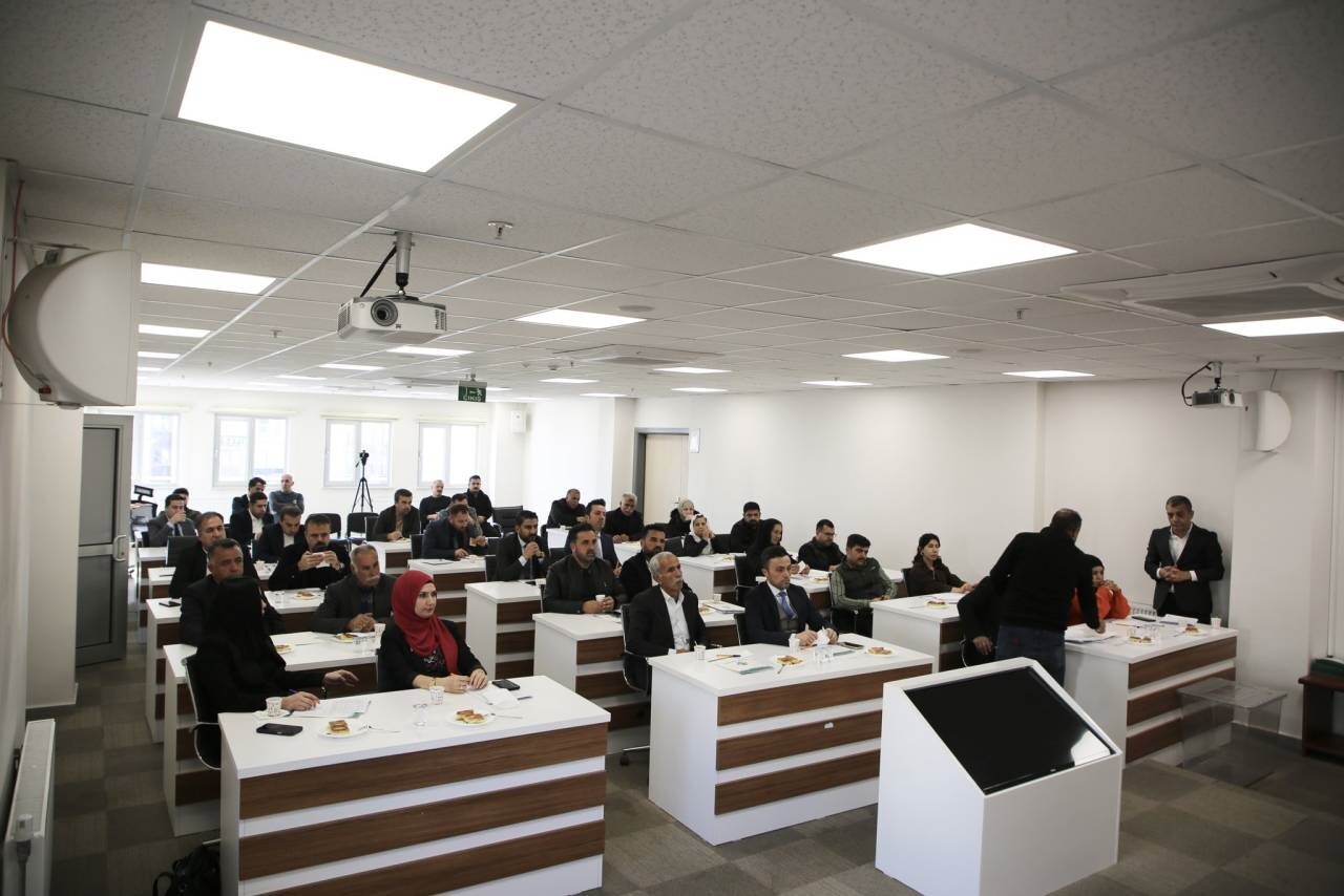 BAŞKAN MEHMET YARKA, 2025’İN SON MECLİS TOPLANTISINDA YIL BOYUNCA HAYATA GEÇİRİLEN YATIRIMLARI...