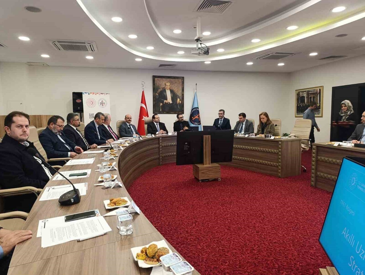 BATI AKDENİZ KALKINMA AJANSI’NIN (BAKA) ÖNCÜLÜĞÜNDE YÜRÜTÜLEN TR61 BÖLGESİ AKILLI UZMANLAŞMA...