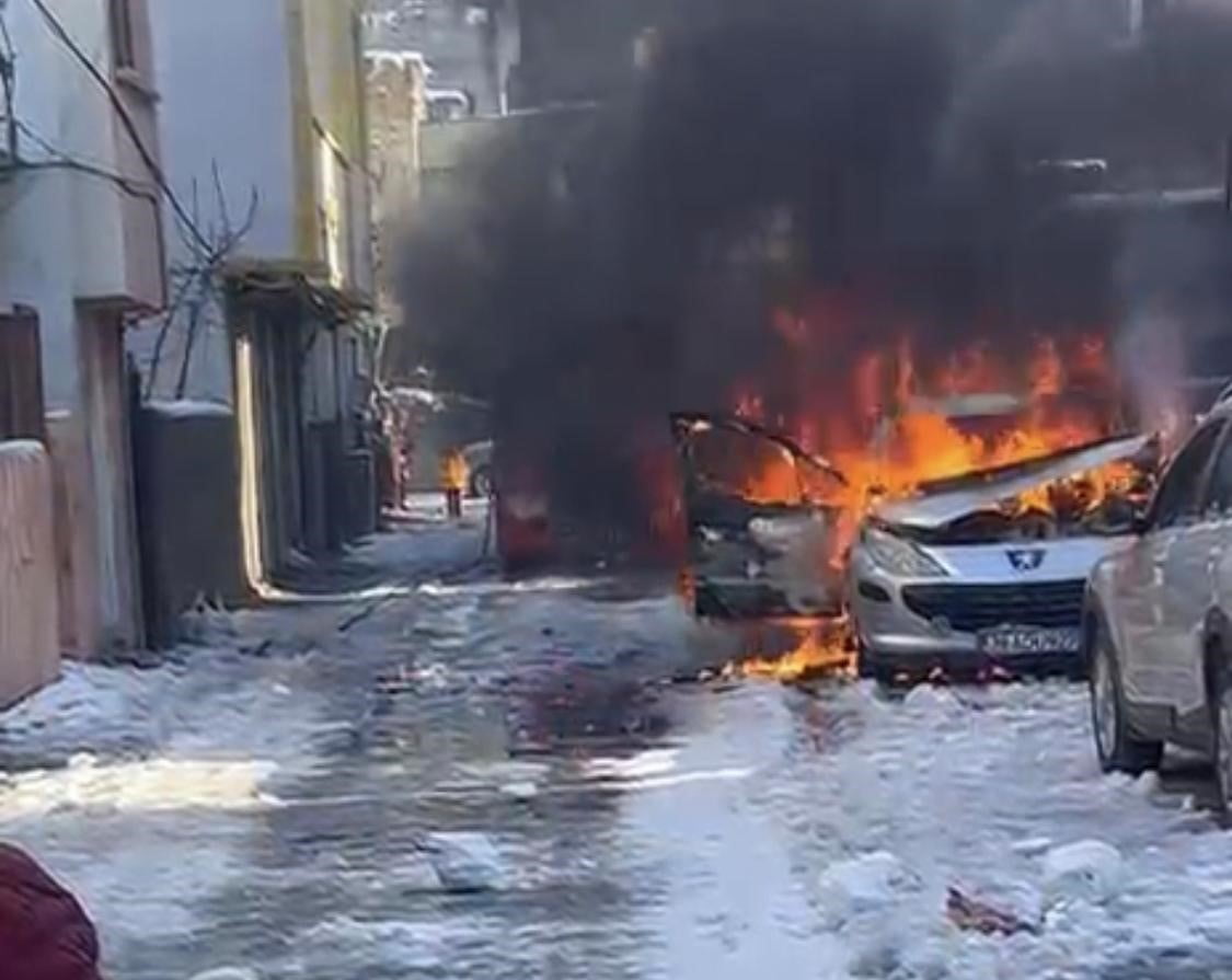 BATMAN’DA SABAH SAATLERİNDE İŞE GİTMEK İSTEYEN BİR VATANDAŞIN OTOMOBİLİ, SOĞUK HAVA VE DON...