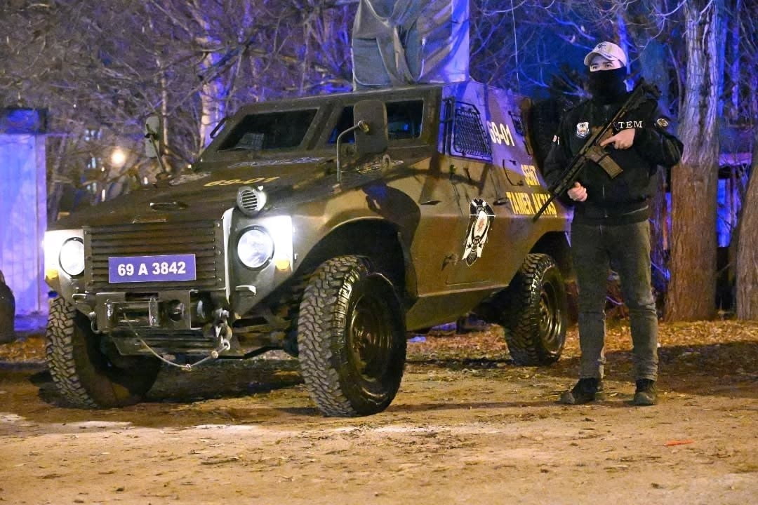 BAYBURT POLİSİ YILIN EN UZUN GECESİNDE DE SAHADAYDI