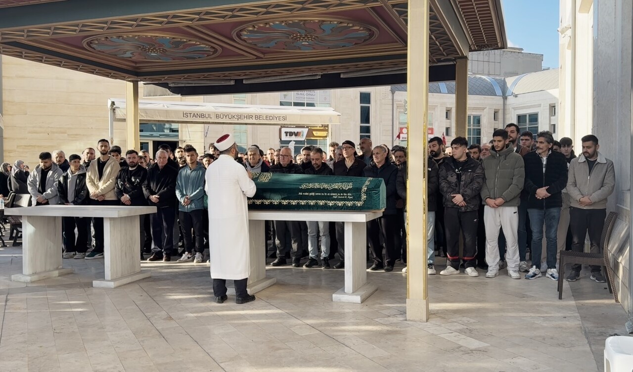 BERKAN BALCIOĞLU İÇİN BUGÜN İKİNDİ NAMAZI SONRASI AVCILAR MERKEZ CAMİİ'NDE CENAZE TÖRENİ...