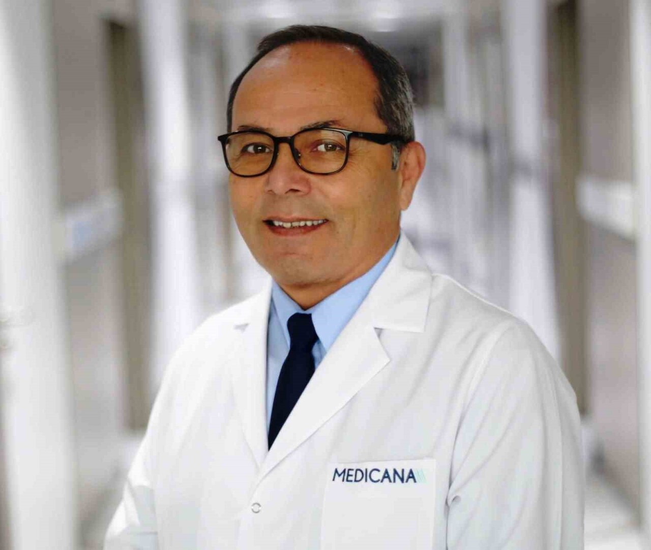 BEYİN VE SİNİR CERRAHİSİ UZMANI OPR. DR. CEMALİ ŞAHİN, FITIKLI BELİN BİLİNÇSİZCE KÜTLETİLMESİ VEYA...