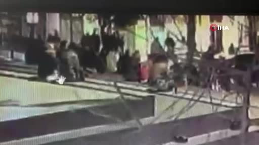 Beyoğlu’nda yankesicilik ile cep telefonu çalan 2 şüpheli tutuklandı