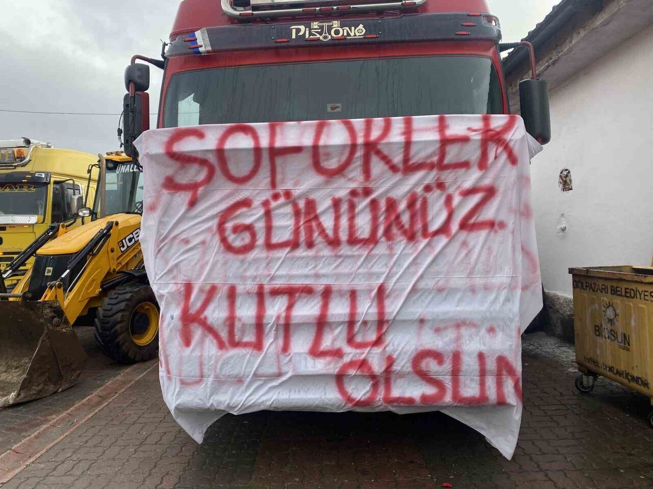 BİLECİK'TE İLGİNÇ BİR DÜNYA ŞOFÖRLER GÜNÜ KUTLAMASI