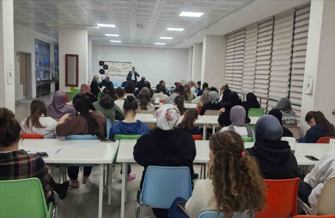 BİLECİK’TE ÖĞRENCİLERE ÜÇ AYLAR PROGRAMI DÜZENLENDİ