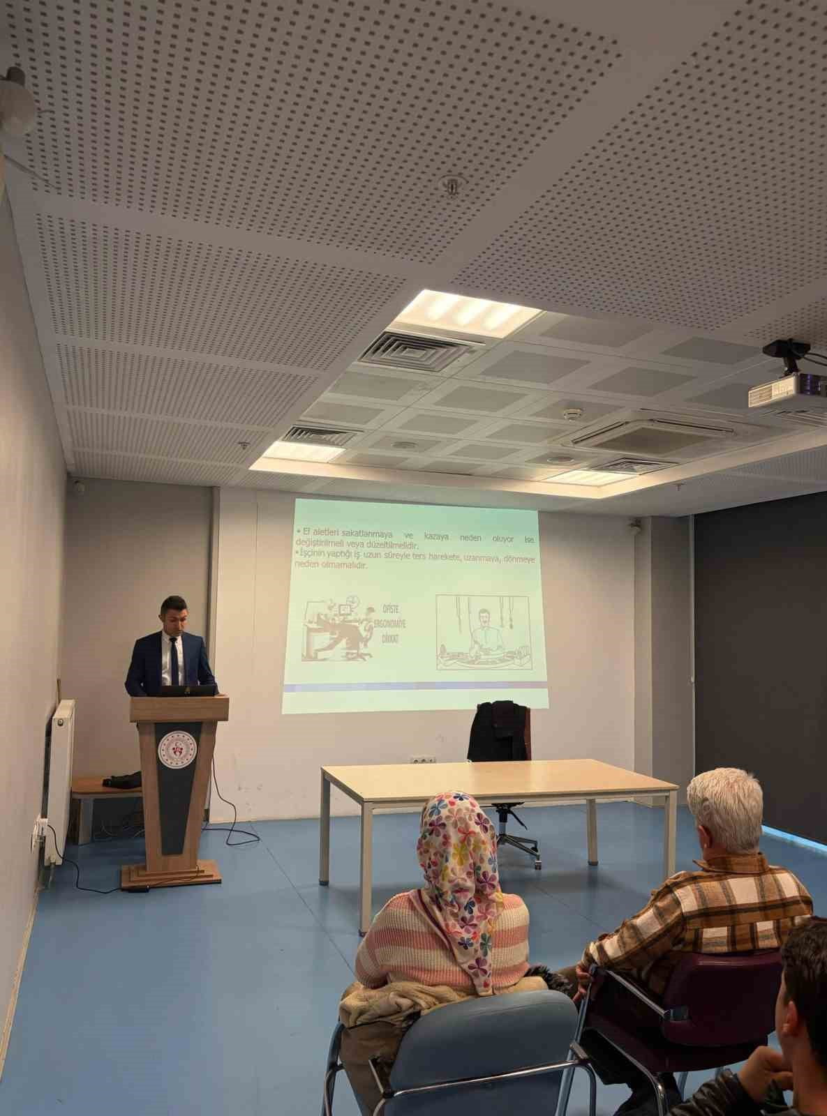 BİLECİK’TE PERSONELE İŞ SAĞLIĞI VE GÜVENLİĞİ EĞİTİMİ