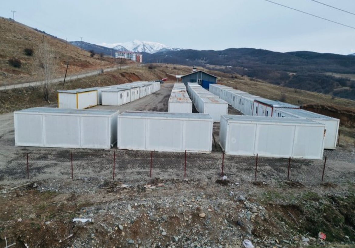 BİNGÖL’DE OLASI DEPREMLERE KARŞI KONTEYNER KENT HAZIRLIKLARI GÜÇLENDİRİLİYOR