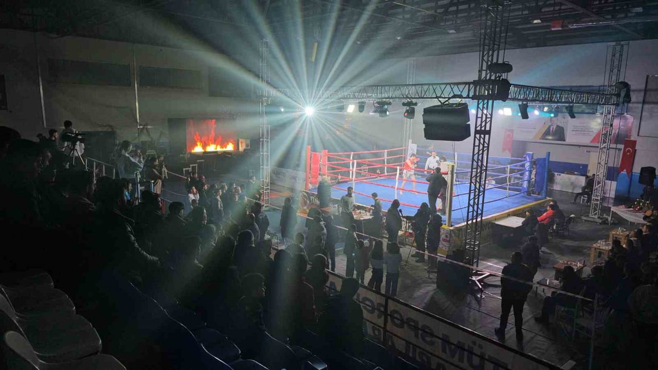 BİTLİS'İN TATVAN İLÇESİNDE 15 İL VE 2 FARKLI ÜLKEDEN YAKLAŞIK 200 SPORCUNUN KATILIMIYLA...