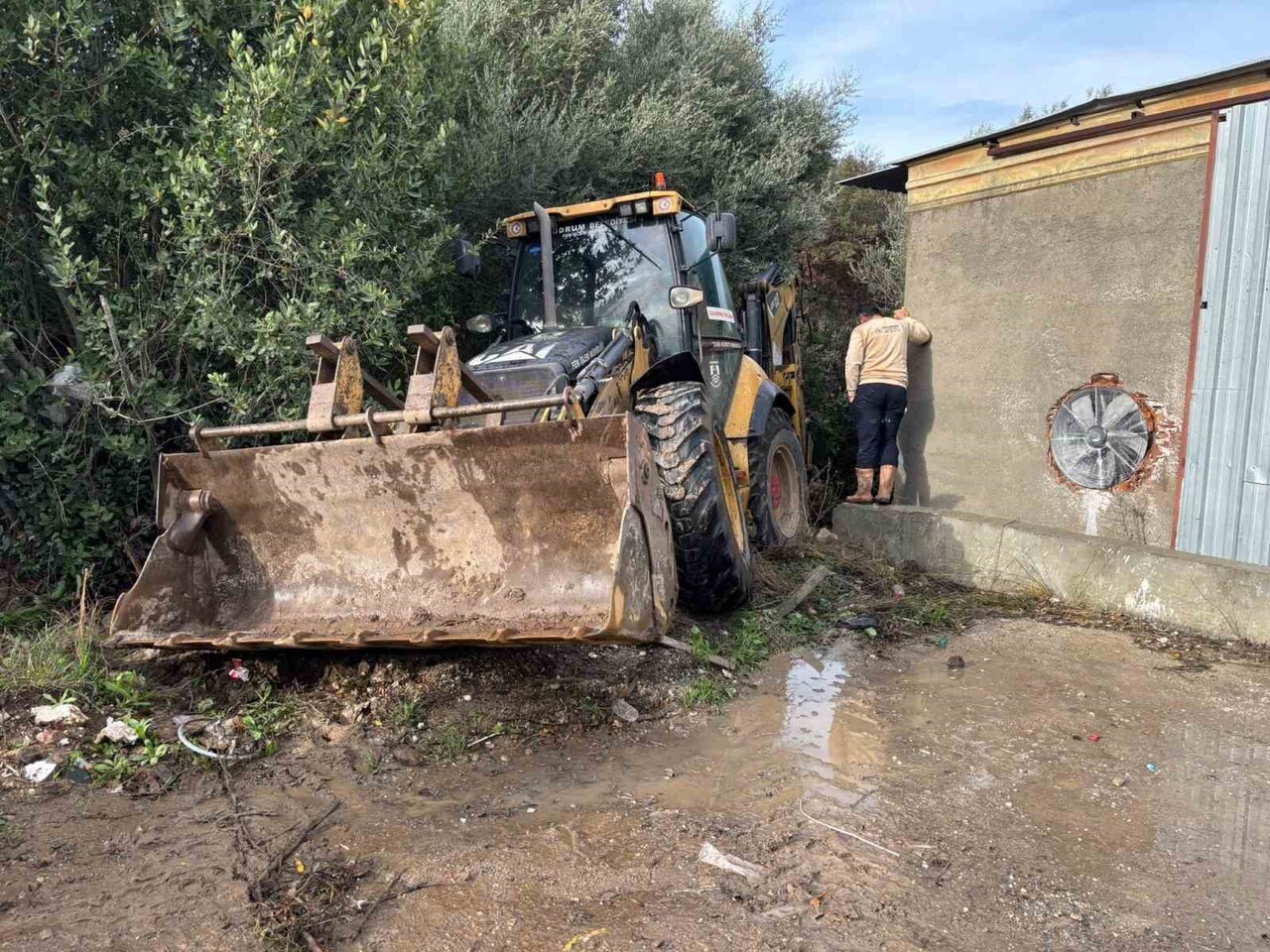 BODRUMDA SEL SONRASI İLK AÇIKLAMA: METRE KAREYE 45 KİLOGRAM YAĞIŞ DÜŞTÜ
