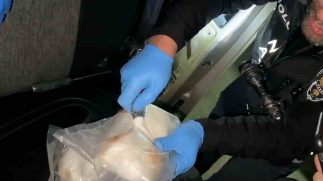 BOLU’DA EMNİYET VE JANDARMA EKİPLERİNCE BELİRLENEN ADRESLERE YAPILAN OPERASYONLARDA ÇOK SAYIDA...