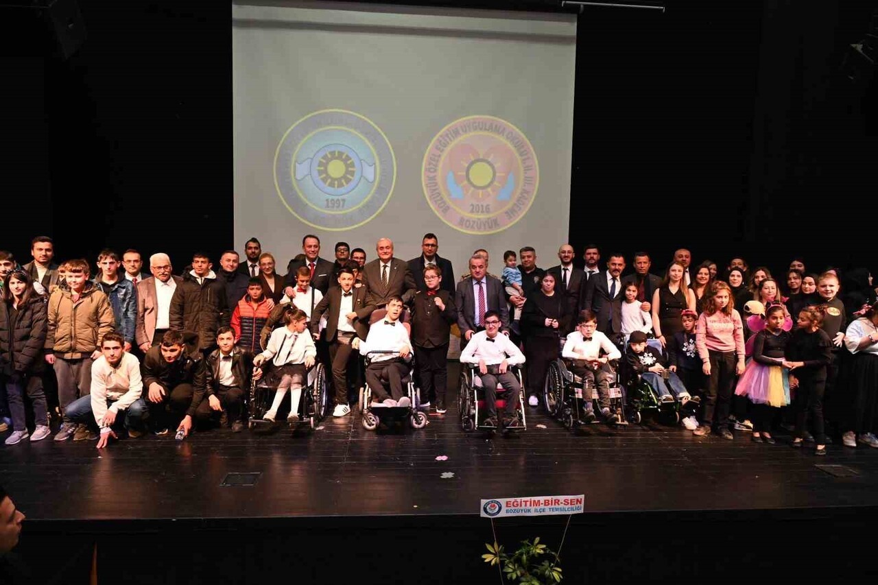 BOZÜYÜK’TE 3 ARALIK DÜNYA ENGELLİLER GÜNÜ’NDE FARKINDALIK PROGRAMI