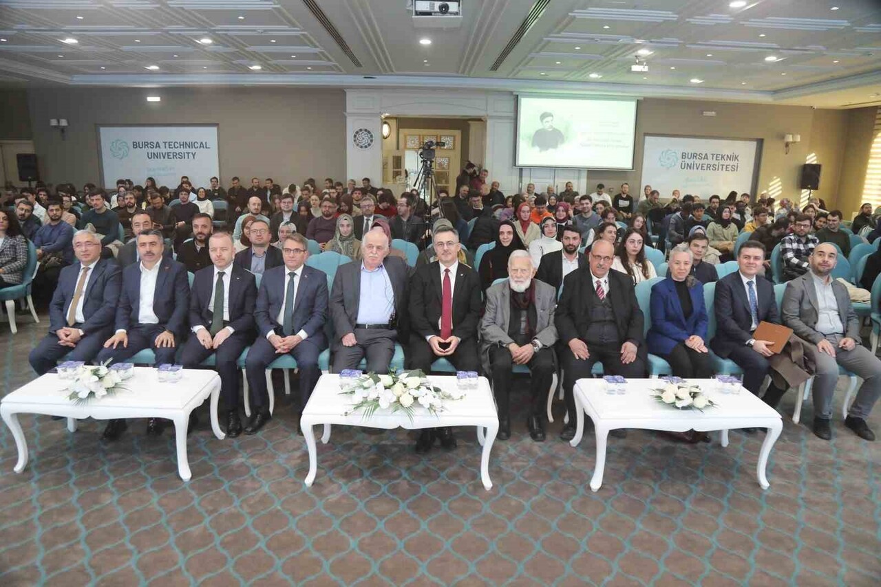 BTÜ’DE DÜZENLENEN "DOÇ. DR. ŞAKİR KOCABAŞ ANISINA: BİR ÖNCÜNÜN İZİNDE YAPAY ZEKÂDA YENİ UFUKLAR"...