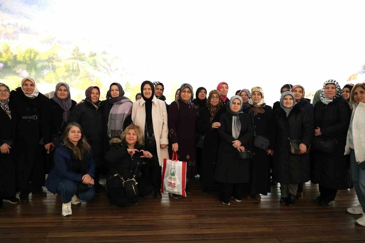 BURSA'NIN MERKEZ OSMANGAZİ İLÇESİNDE YAŞAYAN VATANDAŞLAR, OSMANGAZİ BELEDİYESİ’NİN DÜZENLEDİĞİ...