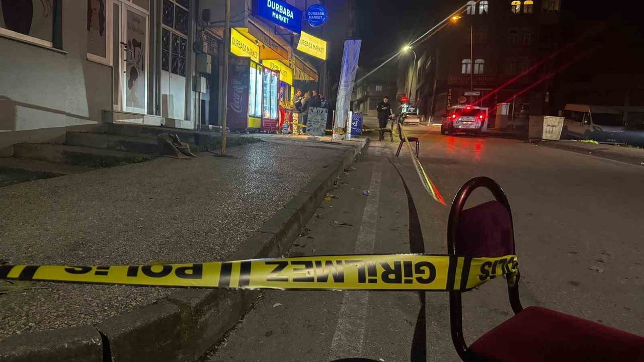 BURSA’DA ARAÇTAN AÇILAN ATEŞ SONUCU 1 KİŞİNİN YARALANDIĞI OLAYIN ŞÜPHELİSİ POLİS EKİPLERİNCE...