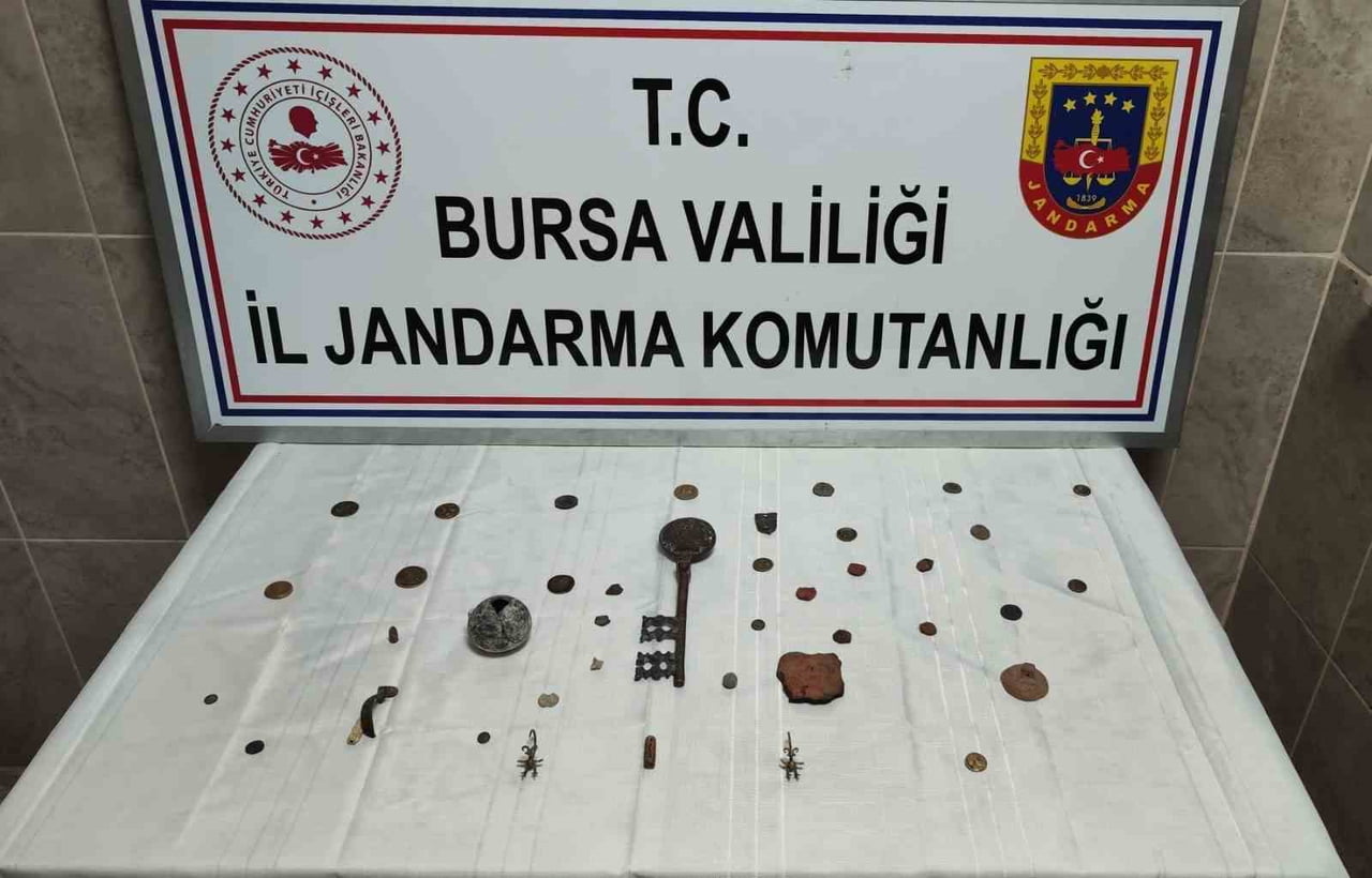 BURSA’DA "ANADOLU MİRASI OPERASYONU": 42 TARİHİ ESER ELE GEÇİRİLDİ