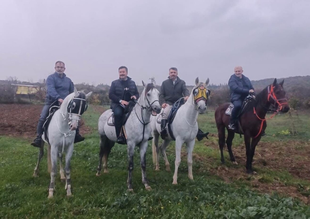 BURSA’NIN YILDIRIM BELEDİYE BAŞKANI OKTAY YILMAZ, YENİŞEHİR BELEDİYE BAŞKANI ERCAN ÖZEL’İ İLÇEDE...