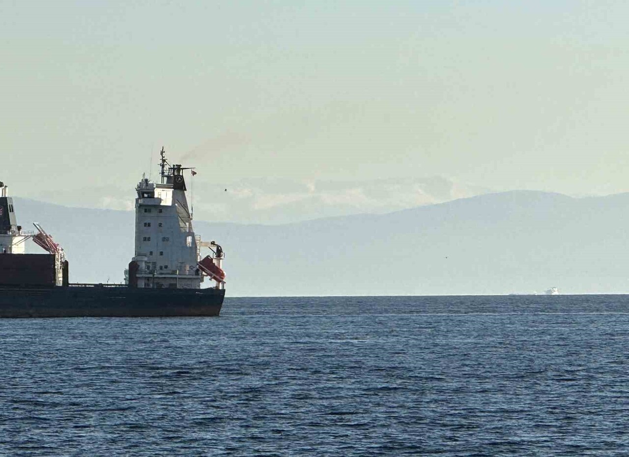 BURSA ULUDAĞ’IN ZİRVESİ İSTANBUL AVCILAR İLÇESİNDEN GÖRÜLDÜ