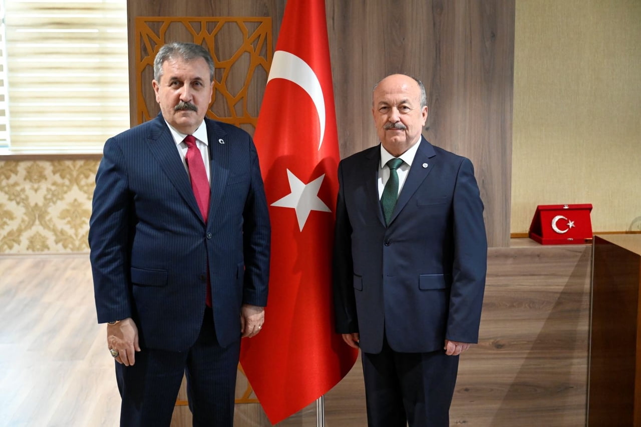BÜYÜK BİRLİK PARTİSİ (BBP) GENEL BAŞKANI MUSTAFA DESTİCİ, REKTÖR PROF. DR. AHMET DEMİR’E HAYIRLI...