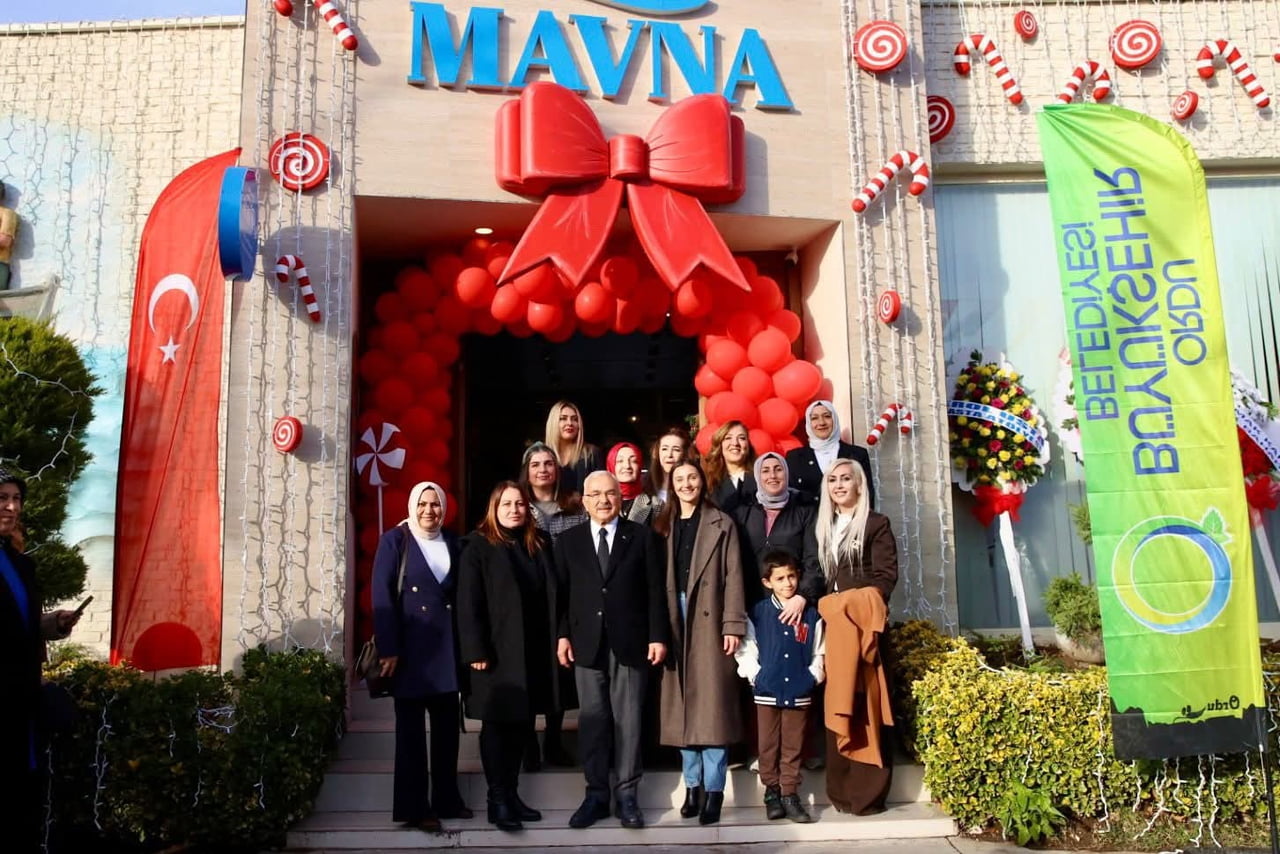 BÜYÜKŞEHİR BELEDİYESİ TARAFINDAN YAPILAN ÇALIŞMALAR İLE ŞEHRE YENİ BİR SOSYAL ALAN DAHA...