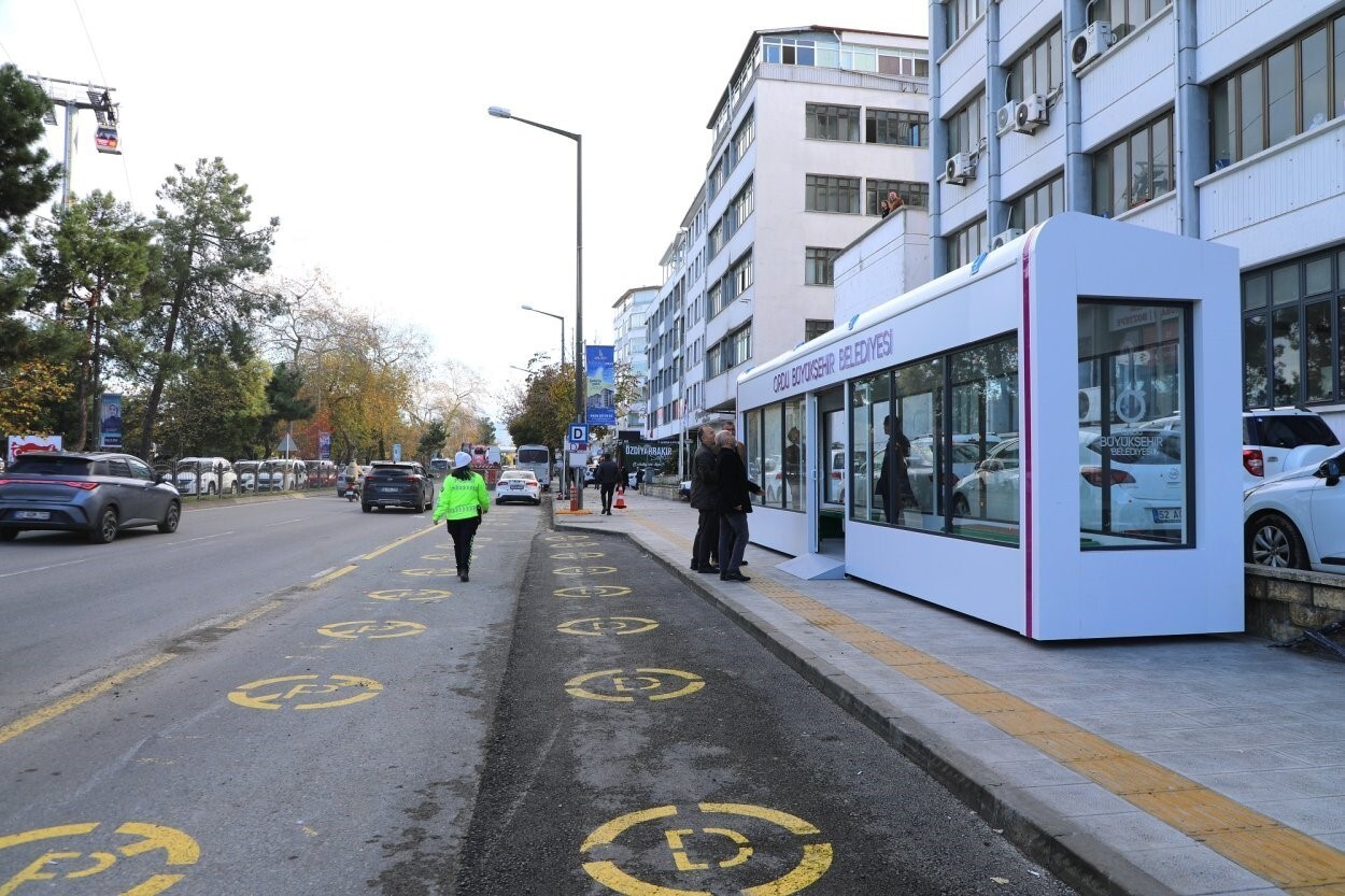 BÜYÜKŞEHİR BELEDİYESİ, TOPLU ULAŞIMDA KALİTEYİ YÜKSELTMEK VE VATANDAŞ MEMNUNİYETİNİ ARTIRMAK...