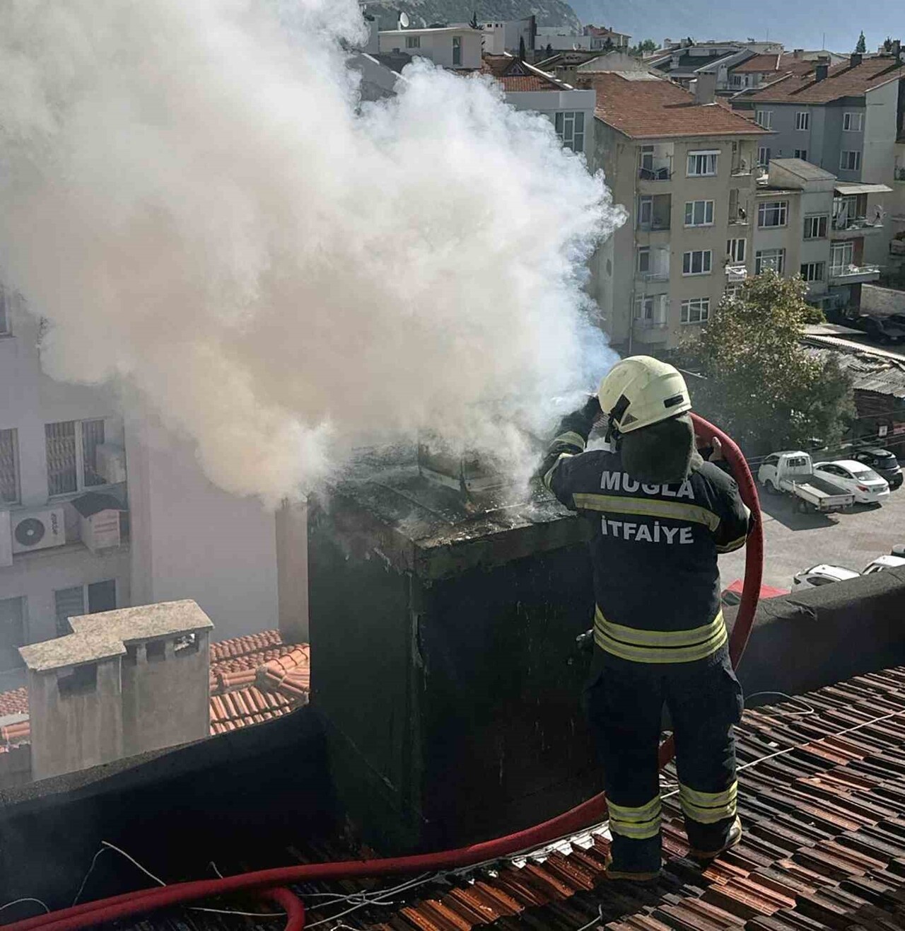 BÜYÜKŞEHİR İTFAİYESİ’NDEN BACA YANGINLARINA KARŞI UYARI