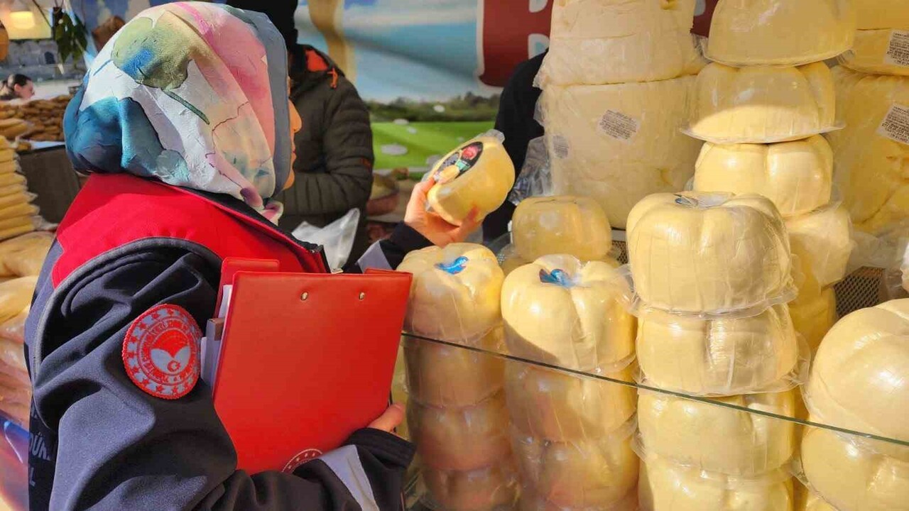 ÇANAKKALE’DE DÜZENLENEN YÖRESEL ÜRÜN FESTİVALİNDE İL TARIM VE ORMAN MÜDÜRLÜĞÜ EKİPLERİ GIDA...